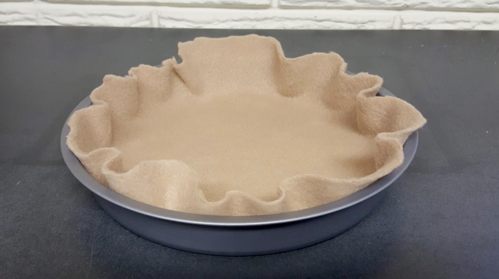 brown felt in pie pan craft