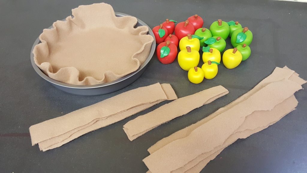 felt apple pie preschool activity